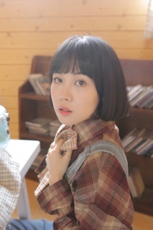 女人直播捏自己胸视频